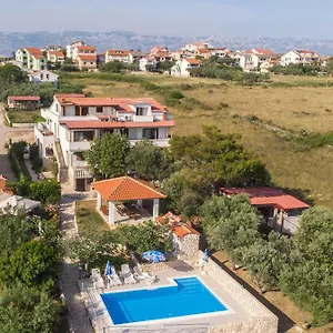 Crljenko Apartmán