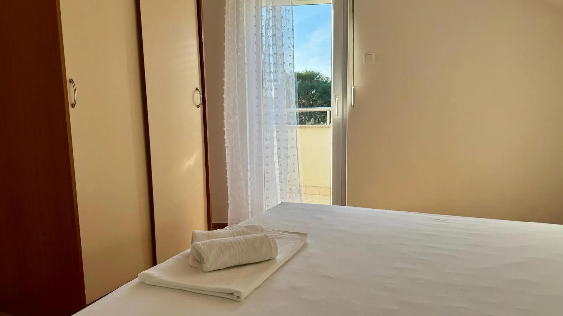 Apartments Franko Povljana Croatia