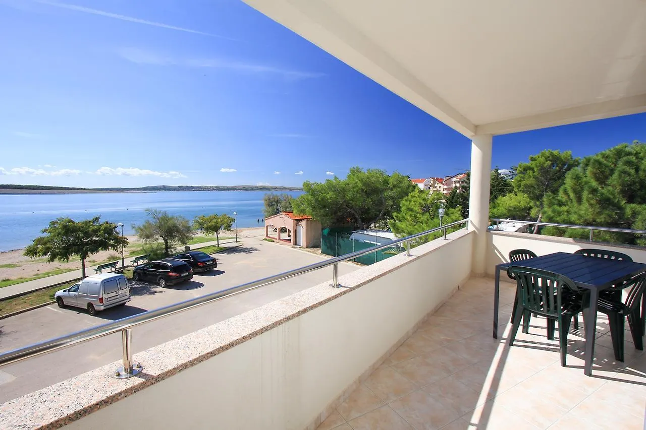 Apartments Franko Povljana Croatia